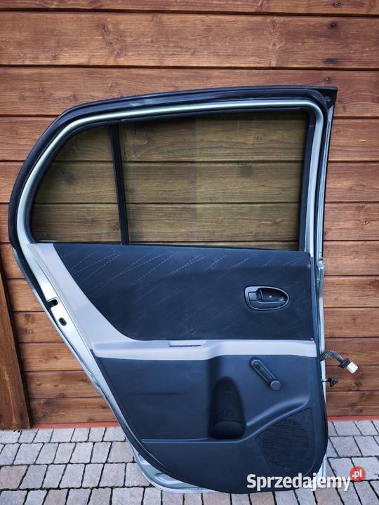 Drzwi lewe tylne Toyota Yaris II 2006 5D Drzwi