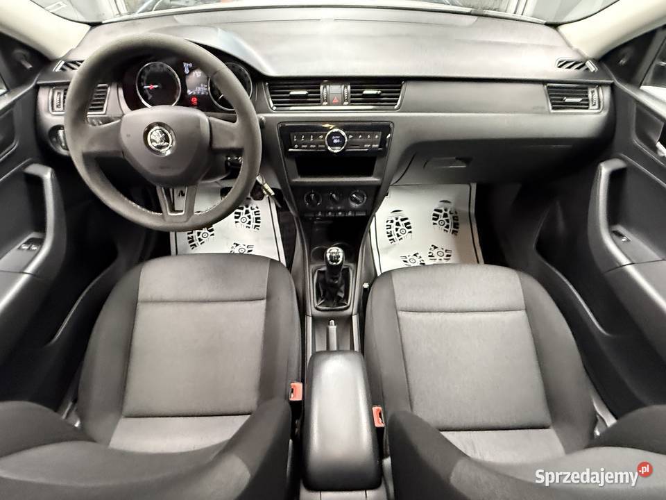 Skoda RAPID 16TDI 5L100 salon pełna historia Poznań