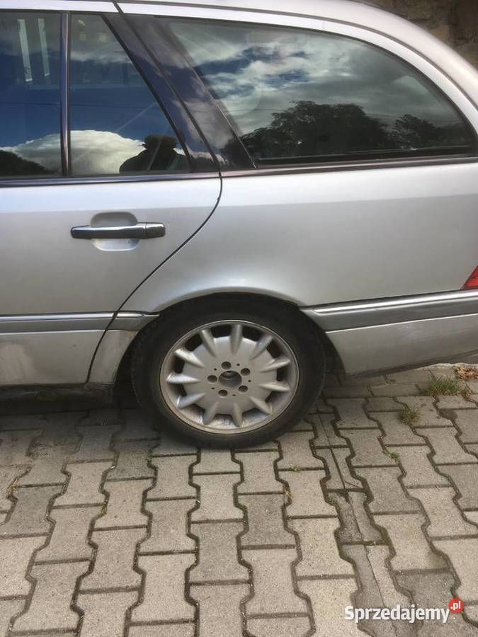 Sprzedam DUŻO wiedzy WIELBICIELOM Mercedes Benz Rok produkcji 1997 Kraków sprzedam