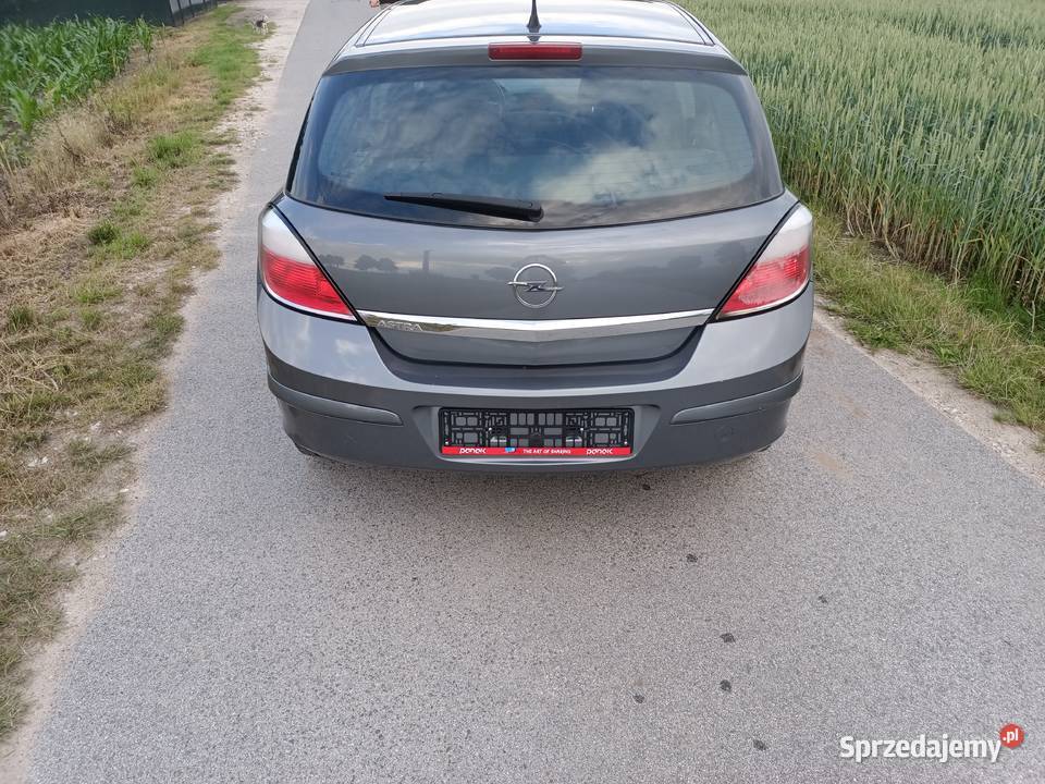 Astra H sprowadzona Rok produkcji 2004 wielkopolskie Kłecko sprzedam