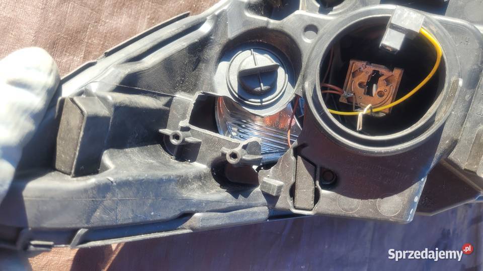 RENAULT CAPTUR I REFLEKTOR PRAWY LAMPA PRAWA Ruda Śląska