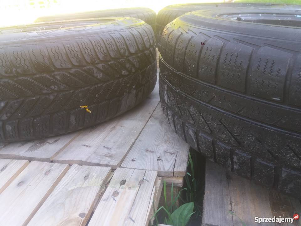 Felgi strukturalne BMW 5x120 15 z oponami E34 Dębe Wielkie