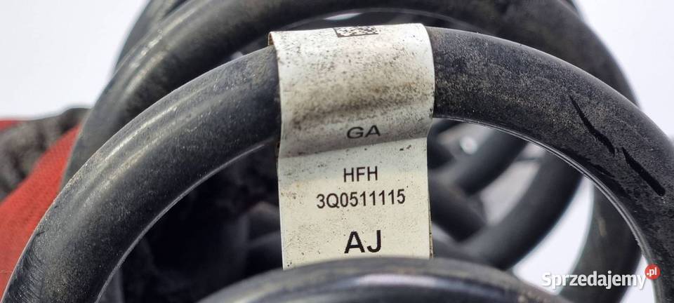SPRĘŻYNY TYŁ VOLKSWAGEN PASSAT B8 3Q0511115 osobowe Pozostałe Lipno