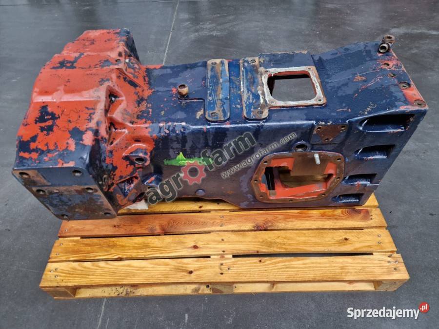 Obudowa skrzyni biegów DeutzFahr DX110 DX630 Byków