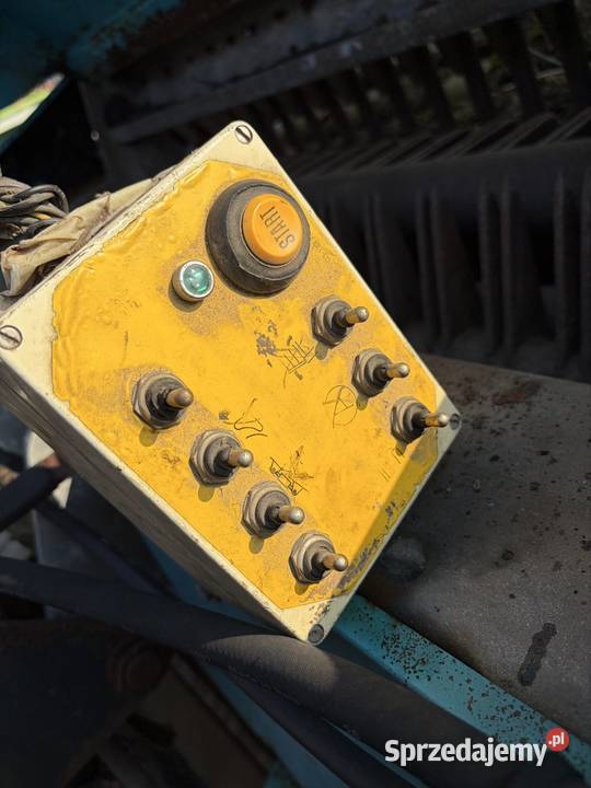 Przyczepa samozbierająca Mengele 541 uszkodzony Myszyniec