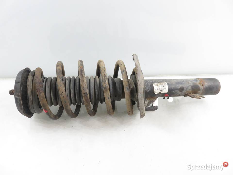 MCPERSON PRAWY PRZEDNI PEUGEOT 207 16 16V osobowe