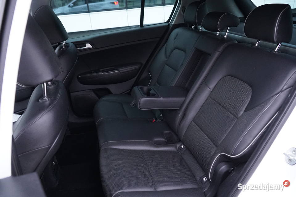 Kia Sportage 17 diesel Kamerka Nawigacja Stan centralny zamek Kielce
