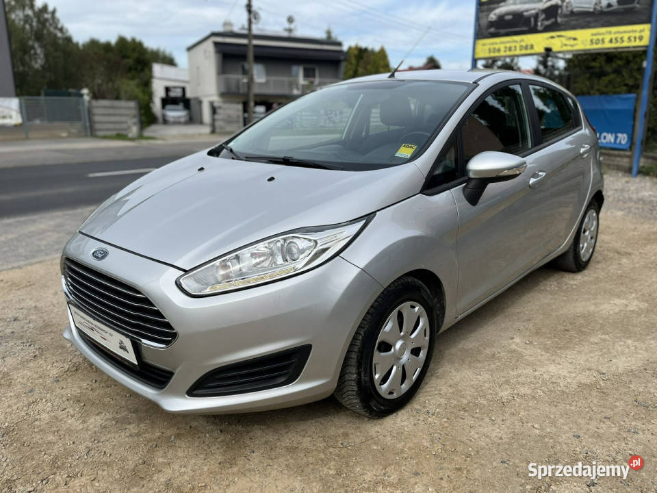 Ford Fiesta 15 1WŁ Klima El szyby lusterka komputer pokładowy sprzedam