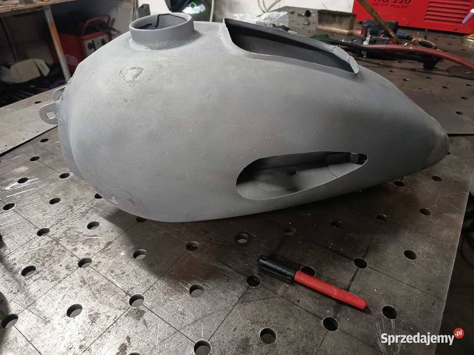 BAK ZBIORNIK K750 IRBIT URAL DNIEPR MT MW Zbiorniki paliwa Niemodlin