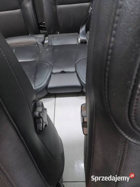 FOTELE KANAPA BOCZKI SKÓRA Volvo V40 II 20122019 Rok produkcji 2014