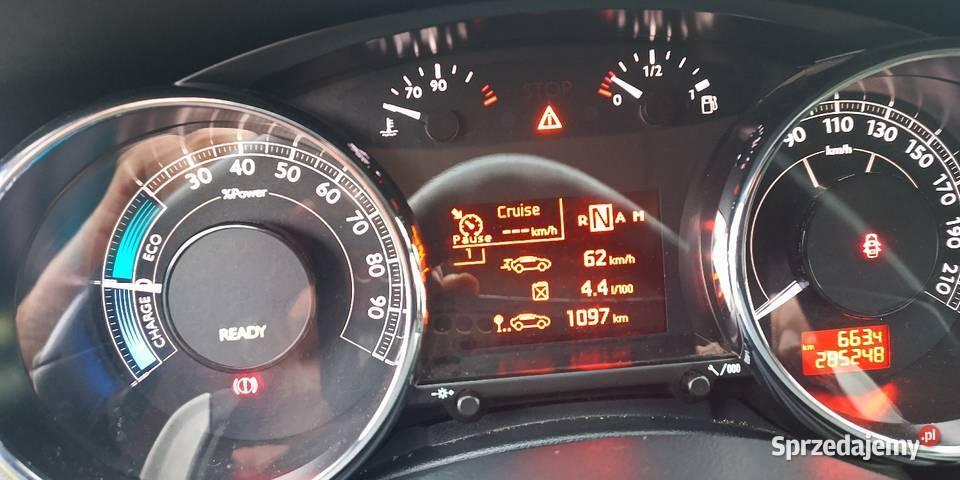 Peugeot 3008 z 2013 roku 2 litry diesel hybryda Piaseczno sprzedam