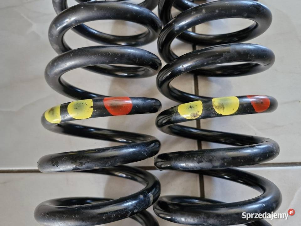 Mercedes 124 Sprężyny przednie 1243212004 Sprężyny zawieszenia Gdańsk