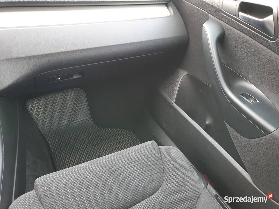 VW PASSAT 14 TFSI 2010 109 Krajowy Stan śląskie Katowice