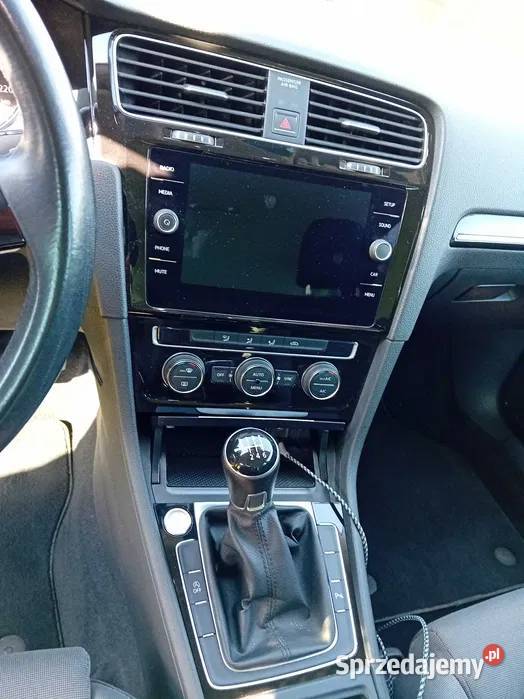 Volkswagen Golf VII 14 Highline TSI 150 Salon