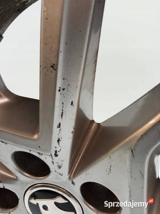 FELGA ALUMINIOWA R17 5X100 ET40 OC57MM 85JX17 Średnica 17"