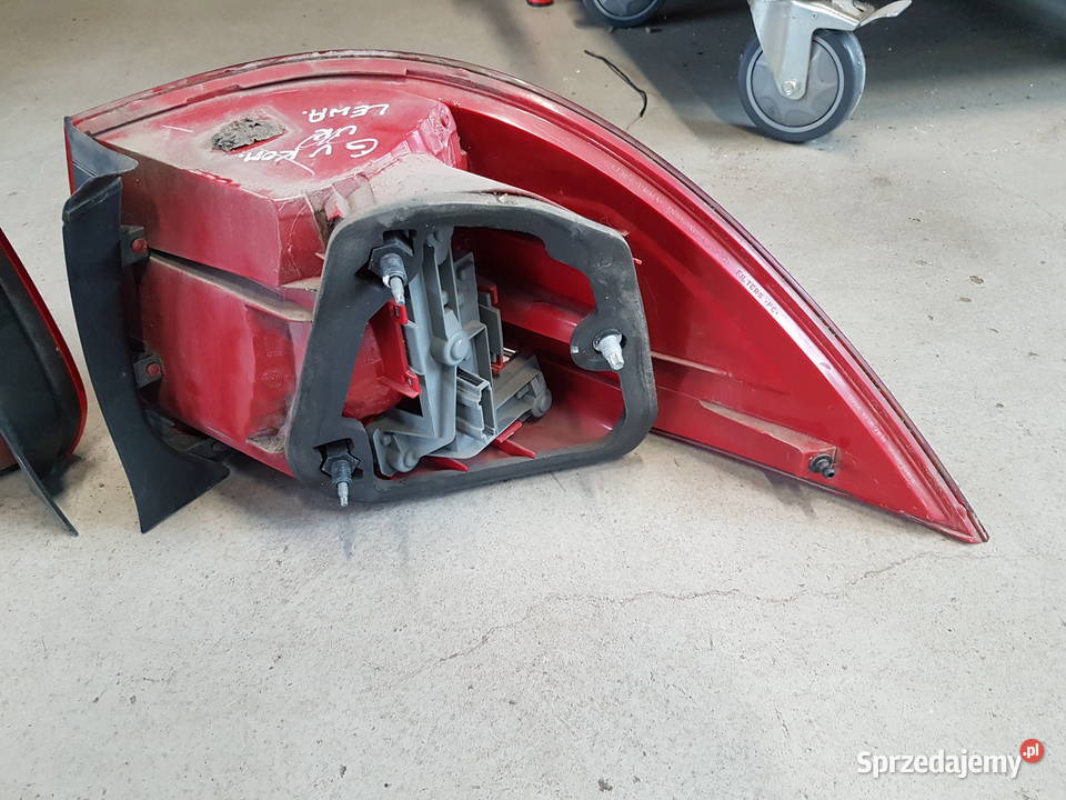 VW GOLF V KOMBI LAMPA TYLNA LEWA PRAWA WKLAD Turkowice
