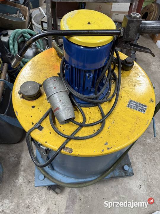 Nalewak do oleju silnikowego PRL Nalewaki warsztatowe Rytwiany