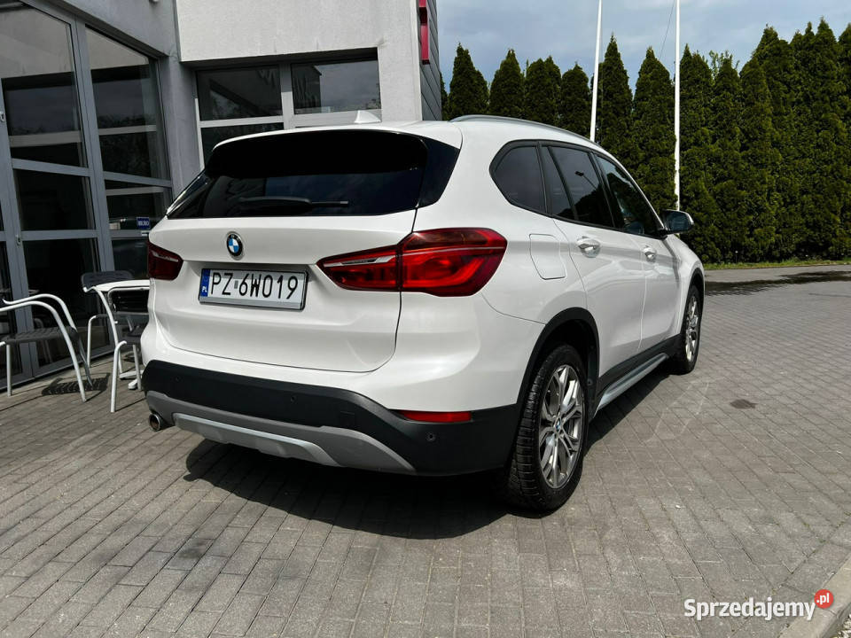 BMW X1 X1 sDrive18d Automat II F48 2015 aluminiowe felgi Baranowo