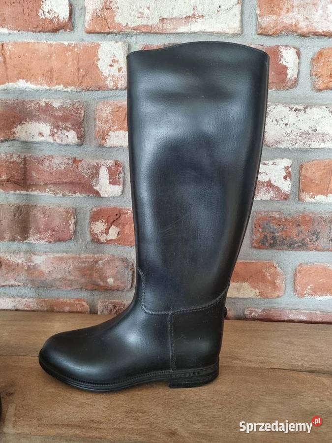 Kalosze w jeździeckim stylu