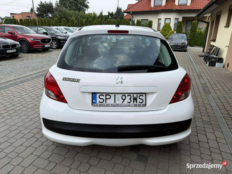 Peugeot 207 14 HDi 68 Klimatyzacja nieuszkodzony Orzech sprzedam