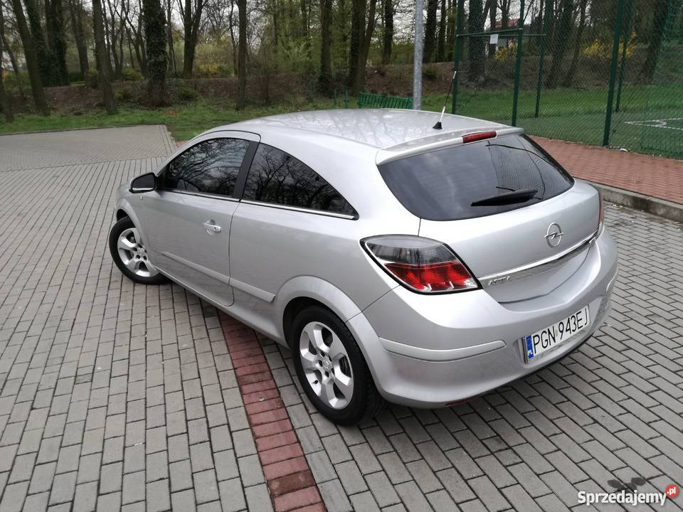 Opel Astra H GTC 17 CDTI 2005 1686cm3 wielkopolskie Gniezno