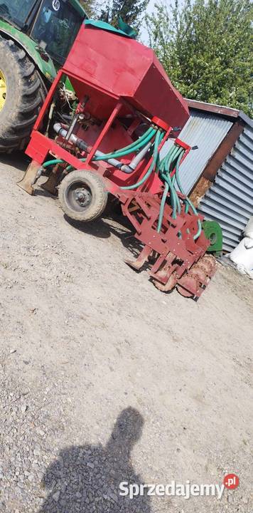 Siewnik bezorkowy Rolnictwo Dziewin sprzedam