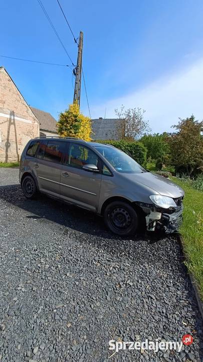 Volkswagen Touran 20 TDI 170 DSG 2010r Gromadka sprzedam