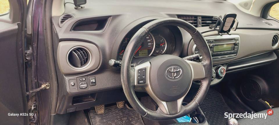 Toyota Yaris III 2012 poj 10 l Polski salon Nowe Żukowice