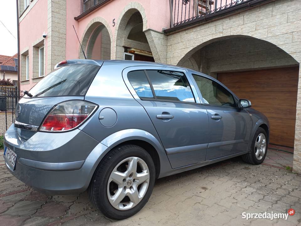 Opel Astra H benzlpg Lubicz Górny