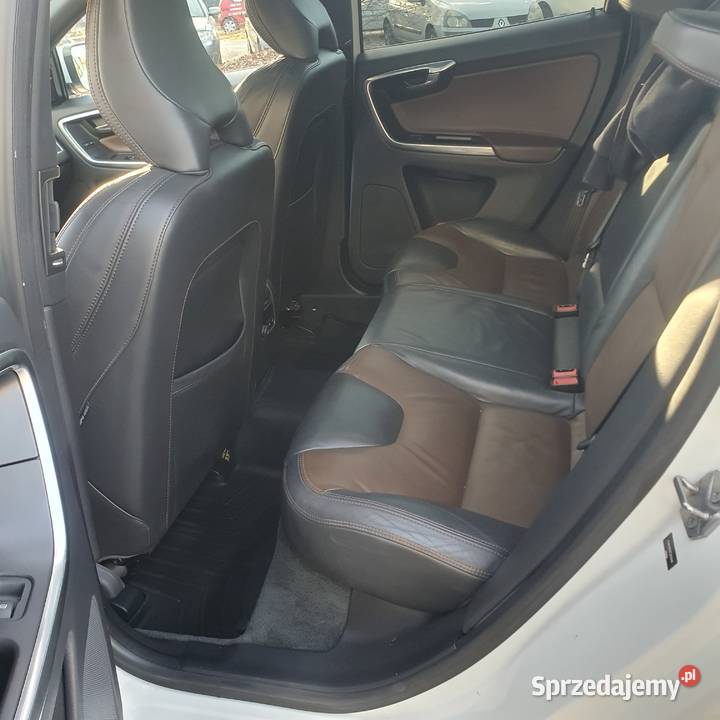 VOLVO XC60 25 T5 254 AWD lubelskie Lublin