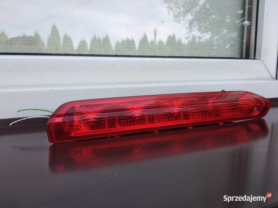 Peugeot 308 T7 hatchback 3 trzecia lampa światło łódzkie Sieradz