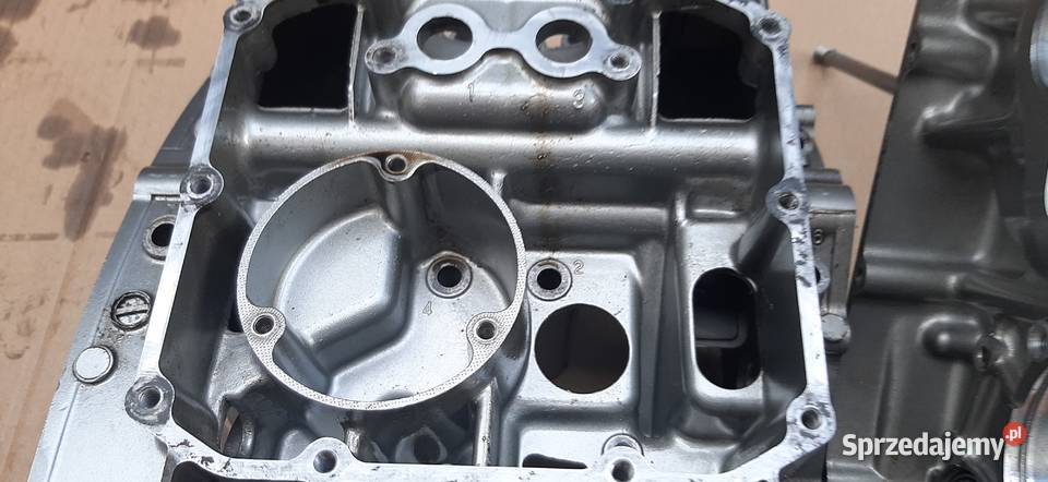 Suzuki GS 500 kartery połówki silnika Warszawa
