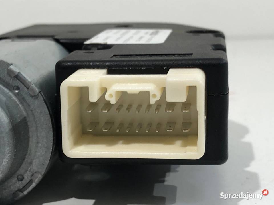 SILNIK SZYBERDACHU MERCEDES GLE A1668200208 1518 osobowe Szyberdachy sprzedam