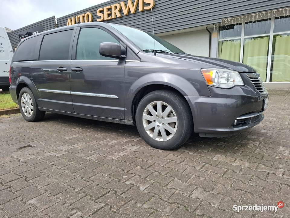 Chrysler Town and Country 2016 przebieg 170 Wasilków