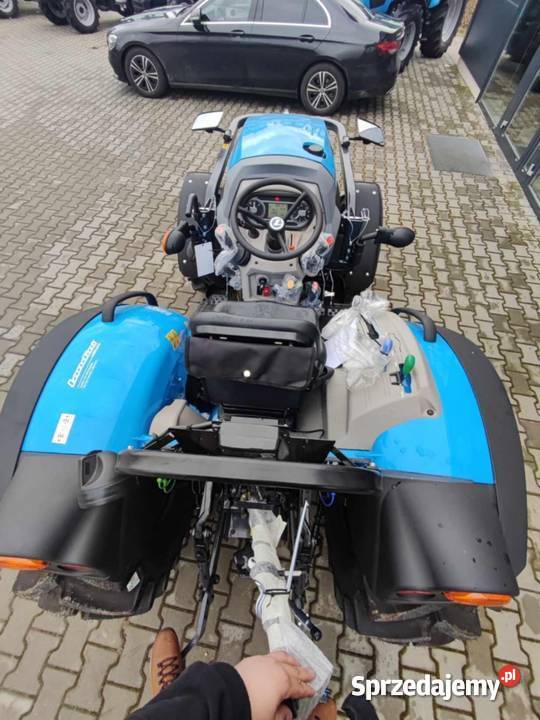 Ciągnik do tuneli foliowych LANDINI Mistral 2055 Piątek