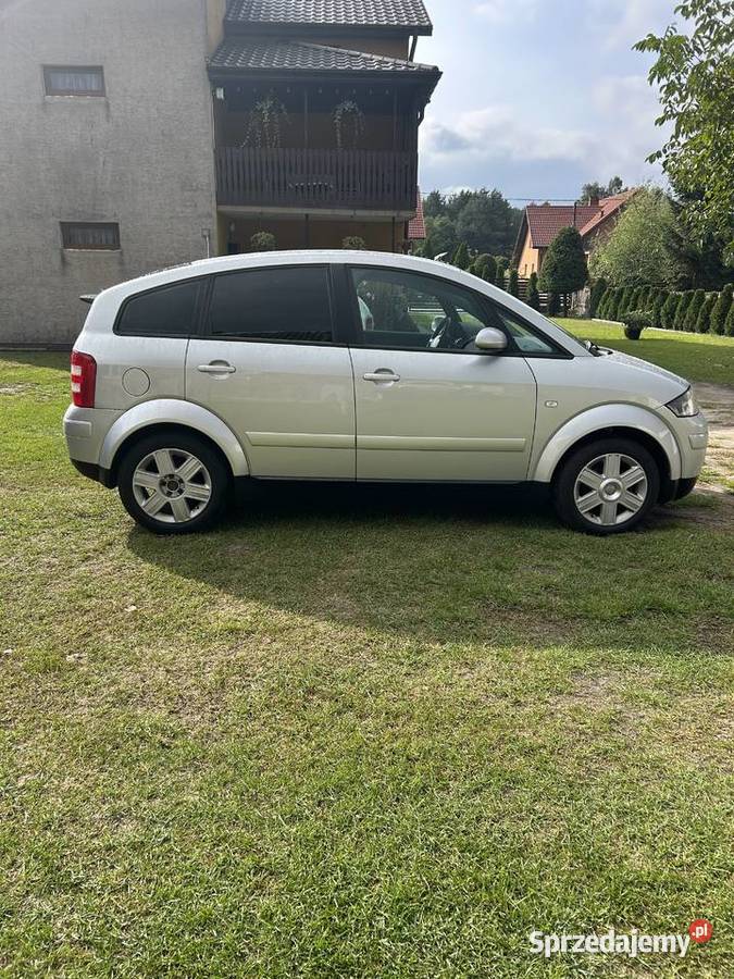 Piękne Audi a2 14 mpi 2005r klima alufelgi 1400cm3 Borków sprzedam