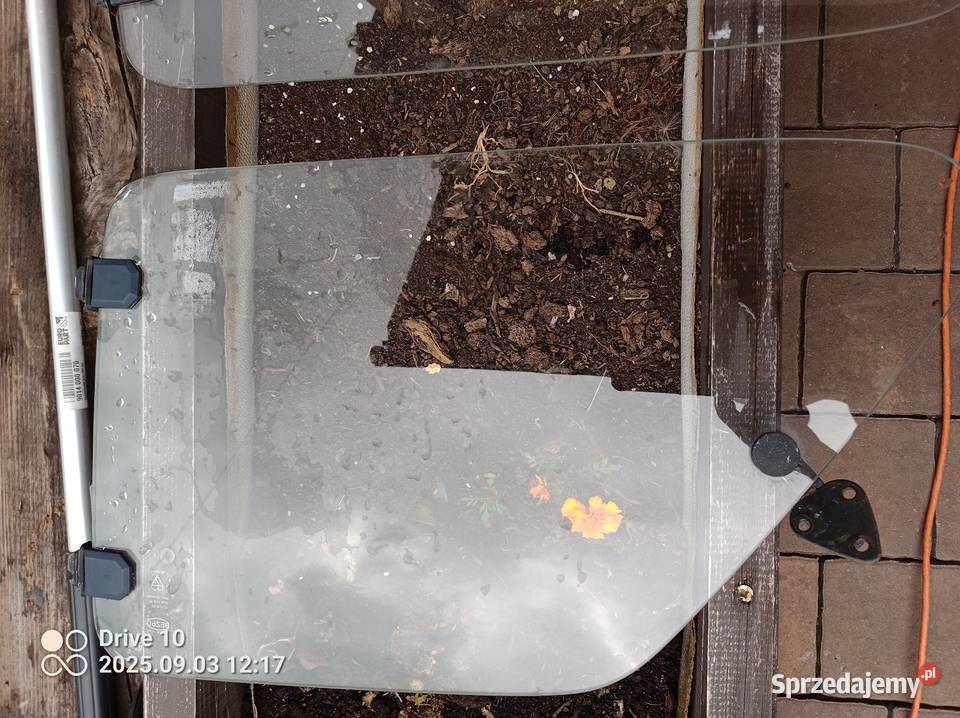 Szyby uchylne fiat 126p Narama