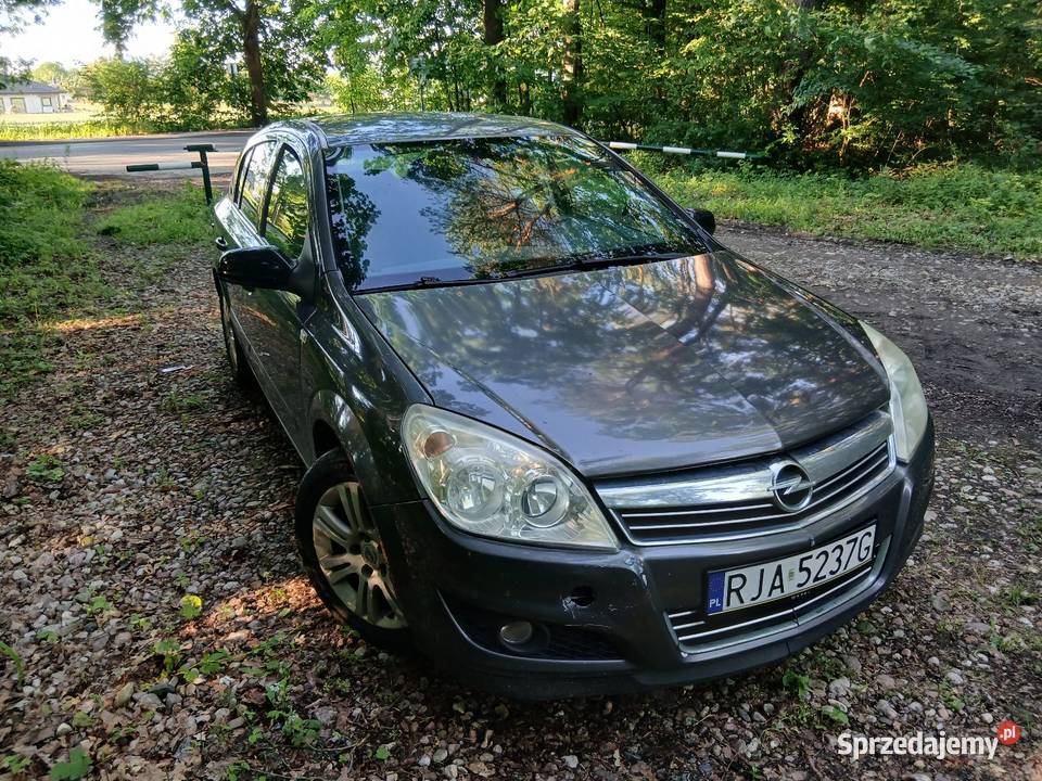 Opel Astra Hatchback 17 cdti 2009 r Samochody osobowe Lublin
