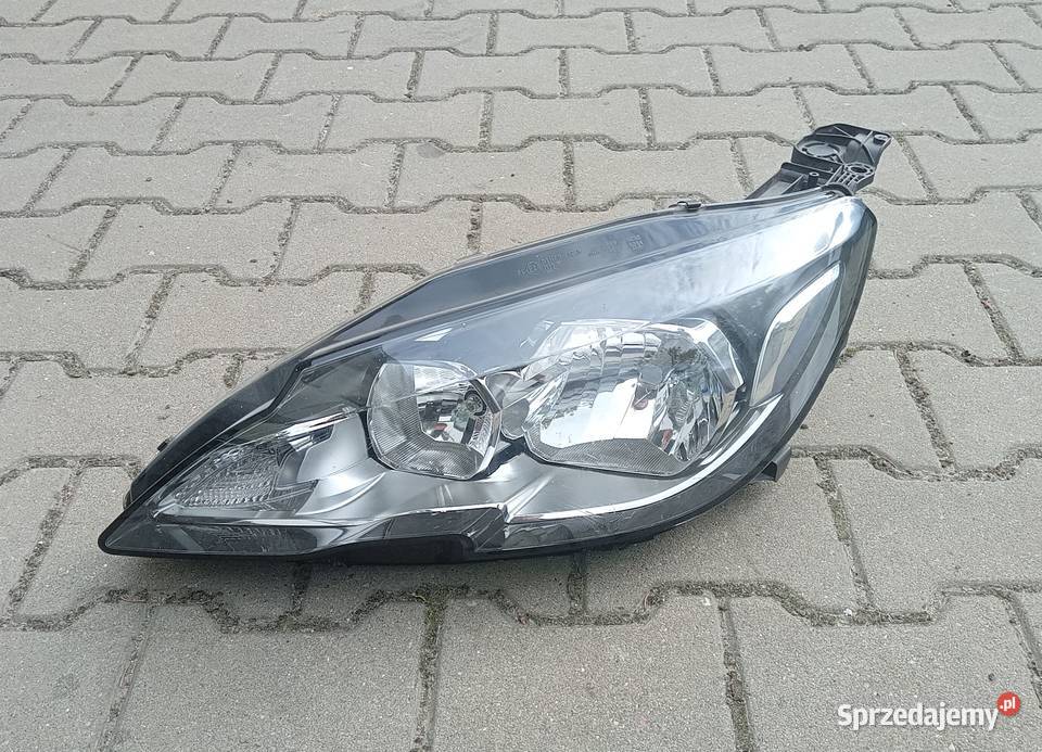 Peugeot 308 T9 reflektor lampa lewy przód wielkopolskie Przeźmierowo