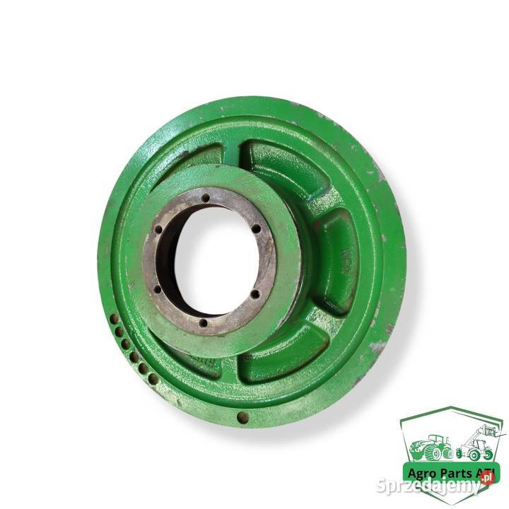 Półkrążek wału H115755 John Deere W660 oryginał Ciechanowiec