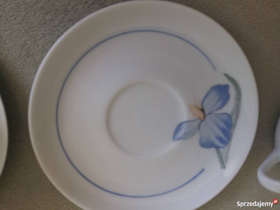 Filiżanka Spodek 2 KAROLINA MADE IN POLAND Antyki, Sztuka, Kolekcje Gawroniec