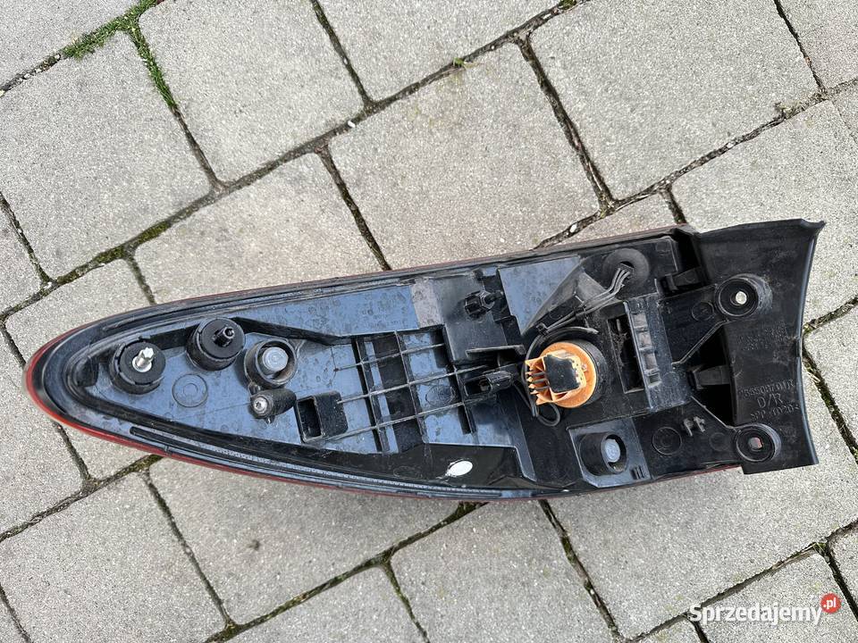 Renault Kadjar Lampa Prawy Tył 265508701r Rok produkcji 2017 Radziszów