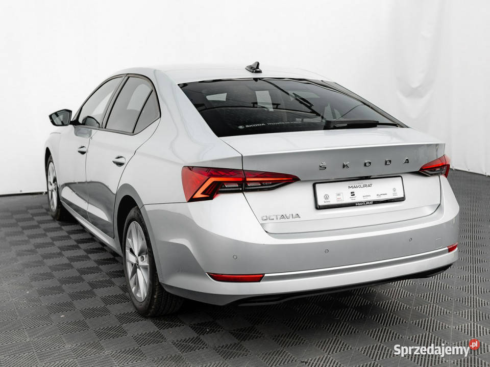 koda Octavia WD2194P20 TDI Ambition Kcofania LED światła do jazdy dziennej Pępowo