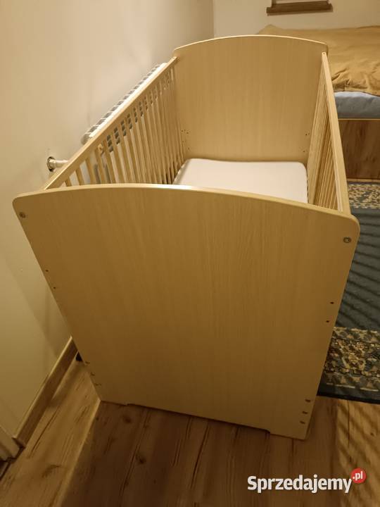 Łóżeczko dziecka 140x70 z materacem idealny stan Libiąż