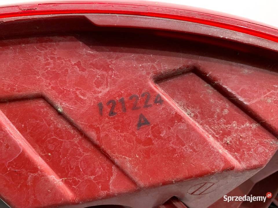 LAMPA PRAWY TYŁ KIA SPORTAGE III Hatchback osobowe