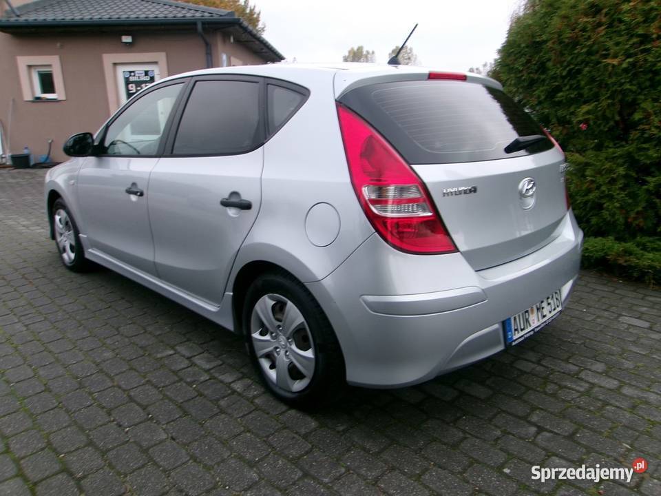Hyundai i 30 14 benzyna Sprowadzony Hatchback Dolna Grupa