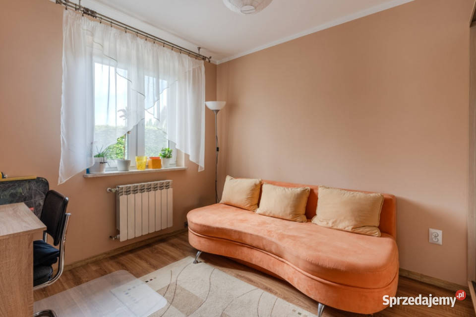 Komfortowy dom z ogrodem 8ar i garażem garaż
