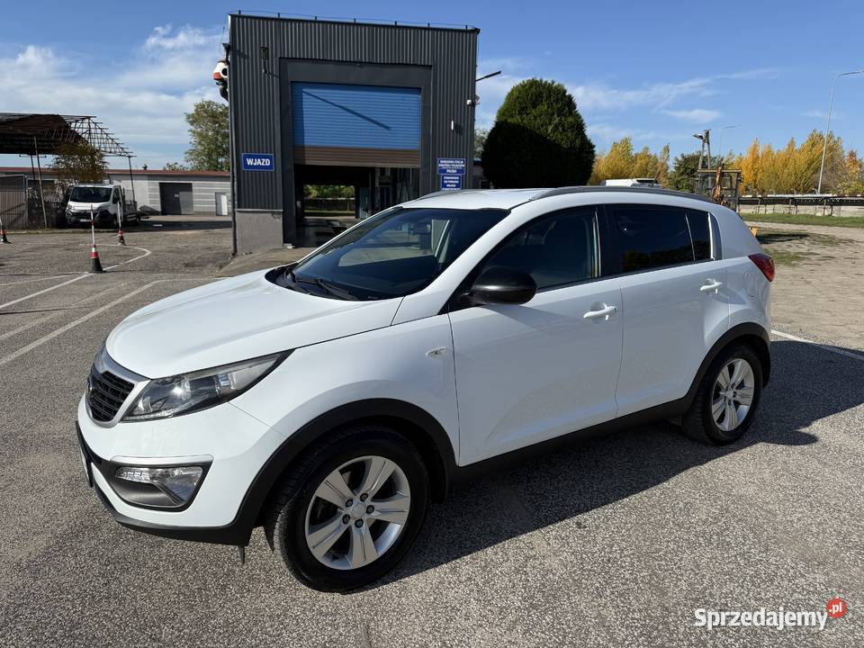 Kia Sportage 16 BENZYNA Klimatronik Nawigacja tempomat Konin sprzedam