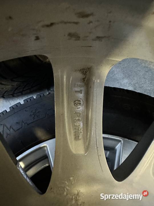 Koła skoda 16 z oponami zimowymi Warszawa