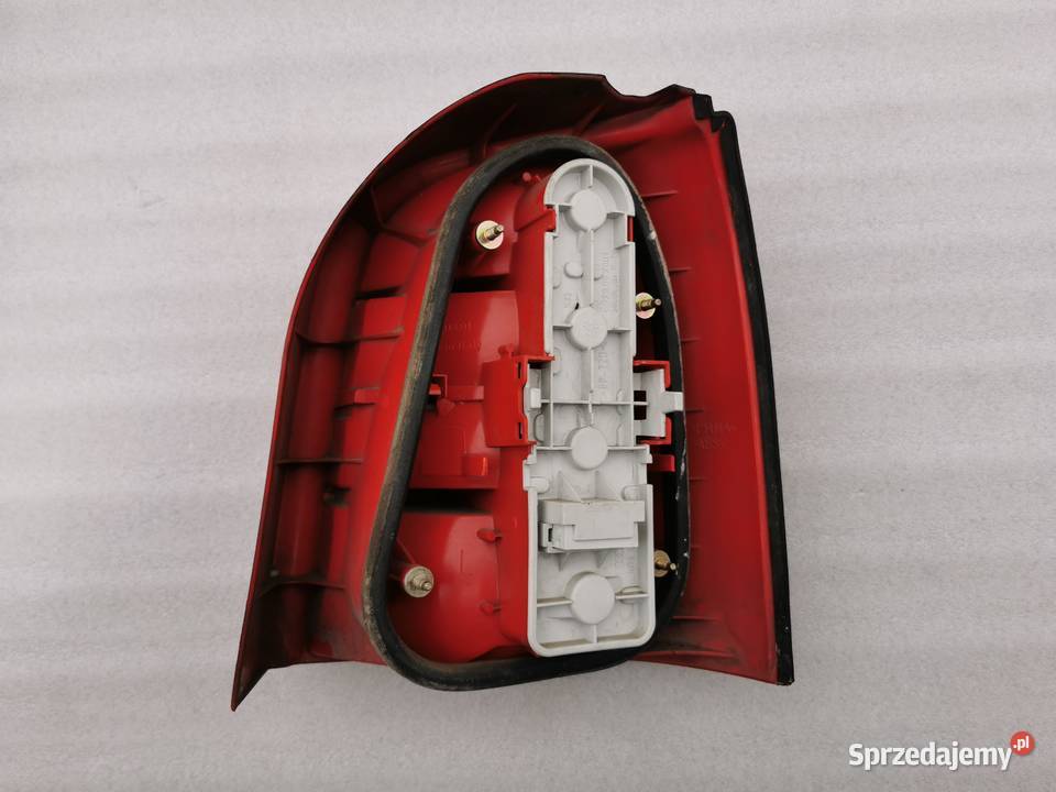 Lampa Lewy Tył Tylna Lewa Audi A4 B5 Avant osobowe
